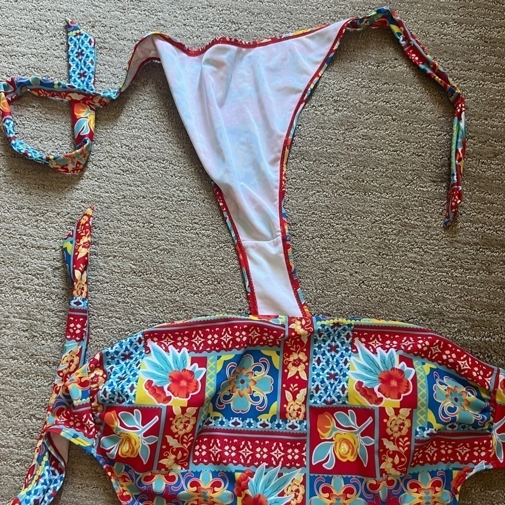 NWOT - strapless one piece bikini - Picture 4 of 5